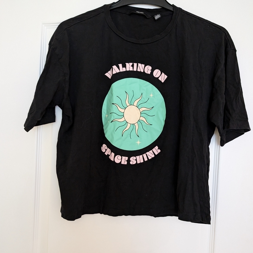 Vera Moda Size Medium Walking On Spaceshine T Shirt